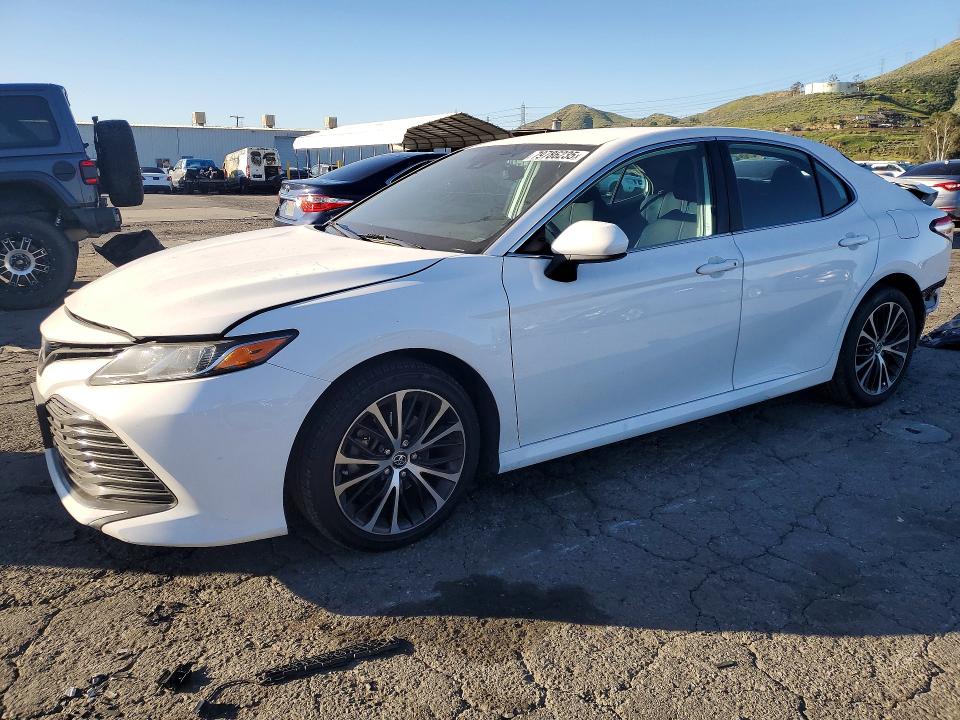 2020 TOYOTA CAMRY — VIN 4T1C11AK4LU857642