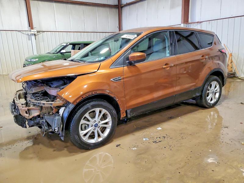 2017 FORD ESCAPE SE — VIN 1FMCU9G96HUB74424