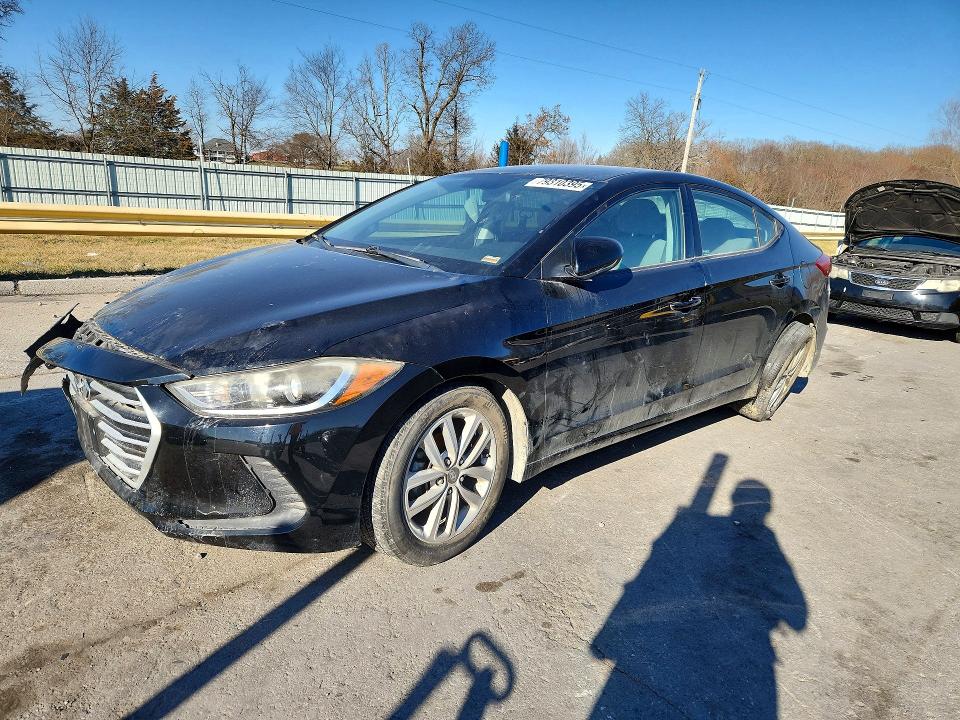 2017 HYUNDAI ELANTRA — VIN KMHD74LF2HU394878