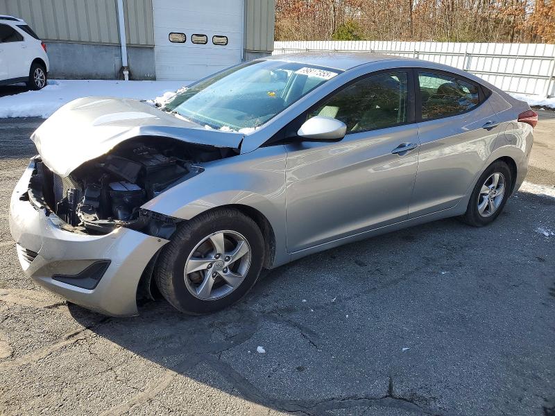 2015 HYUNDAI ELANTRA — VIN 5NPDH4AE0FH567641