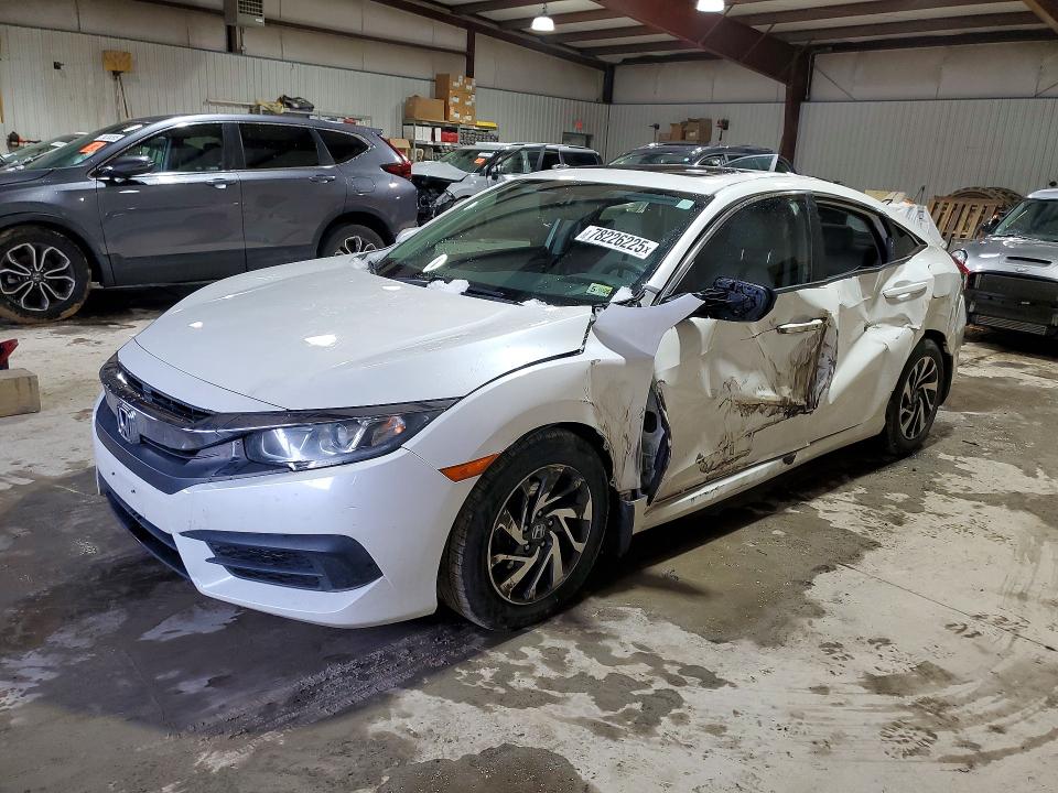 2018 HONDA CIVIC — VIN 19XFC2F72JE014024