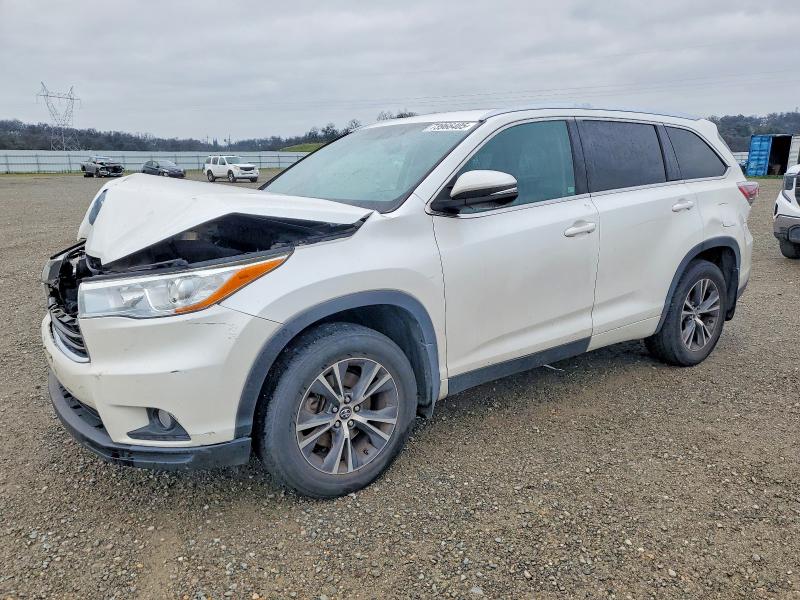 2016 TOYOTA HIGHLANDER — VIN 5TDJKRFHXGS350548