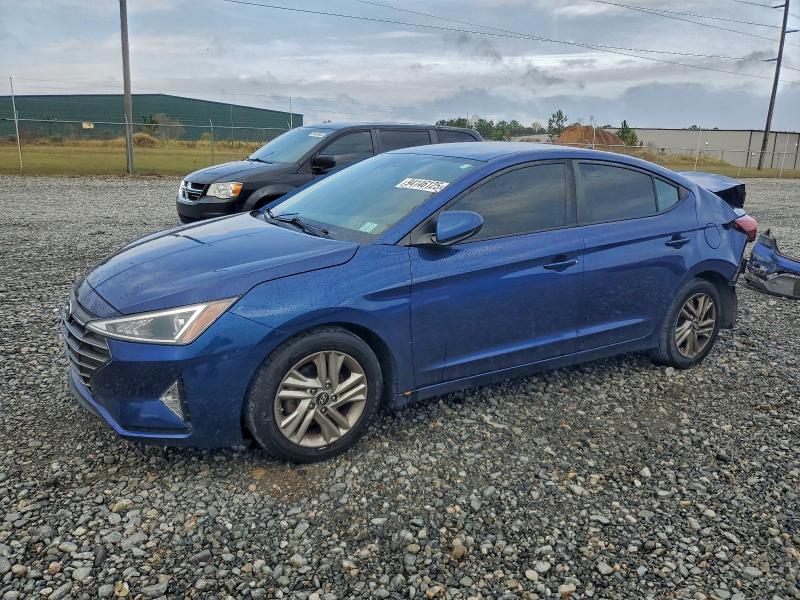 2019 HYUNDAI ELANTRA SE — VIN 5NPD84LF4KH408556