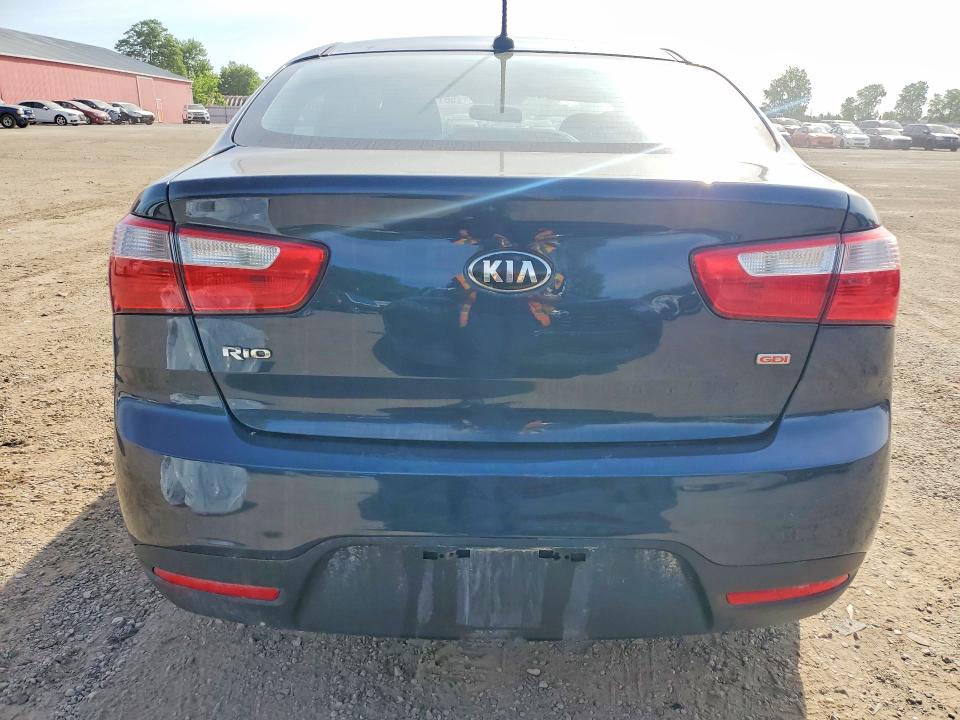 KNADM4A32F6517647