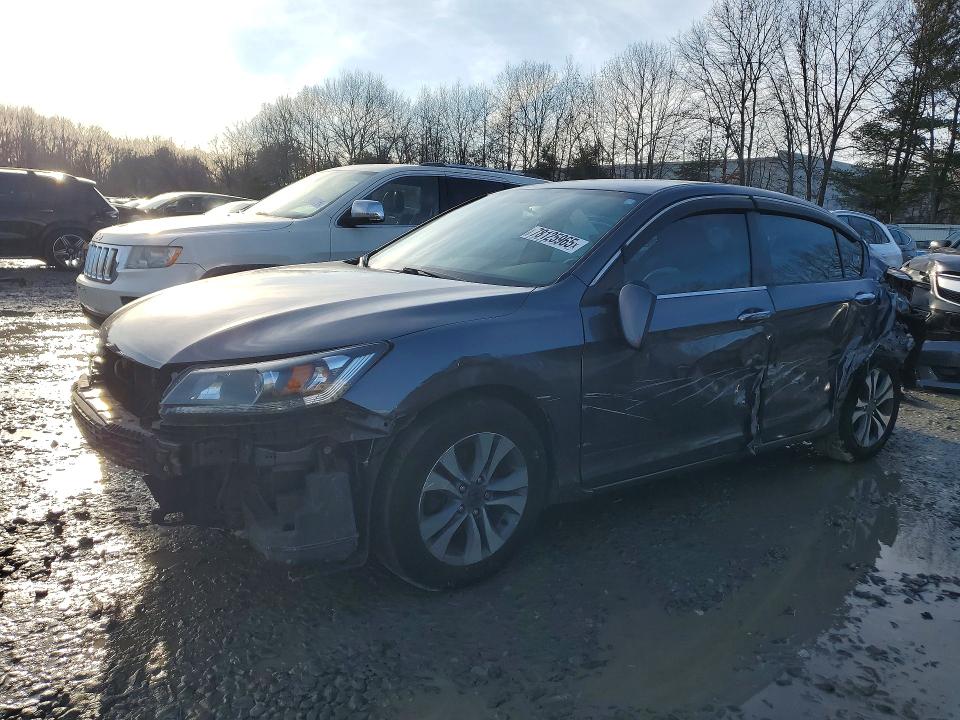2015 HONDA ACCORD — VIN 1HGCR2F39FA205403