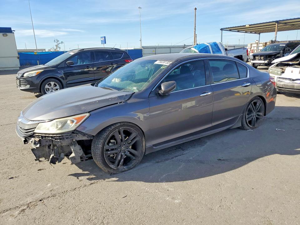 2017 HONDA ACCORD — VIN 1HGCR2F55HA012802
