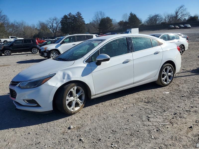 2018 CHEVROLET CRUZE — VIN 1G1BF5SM8J7176655