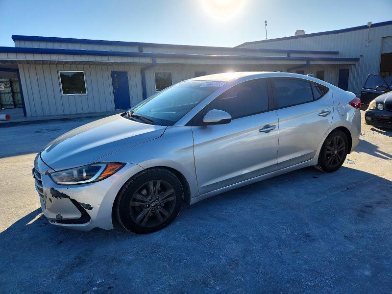 2018 HYUNDAI ELANTRA SE — VIN 5NPD84LF1JH228966