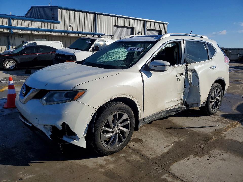 2016 NISSAN ROGUE — VIN 5N1AT2MV8GC831327