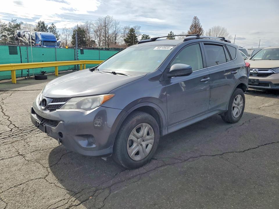 2015 TOYOTA RAV4 — VIN JTMBFREV2FD131920