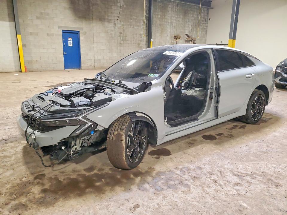 2025 KIA K5 — VIN KNAG64J76S5394378