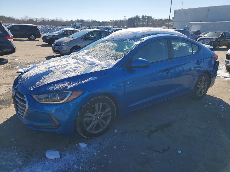 2018 HYUNDAI ELANTRA SE — VIN 5NPD84LF0JH289774