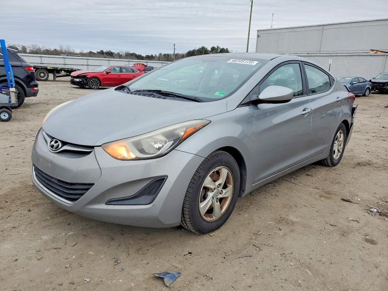 2015 HYUNDAI ELANTRA SE — VIN KMHDH4AE2FU321000
