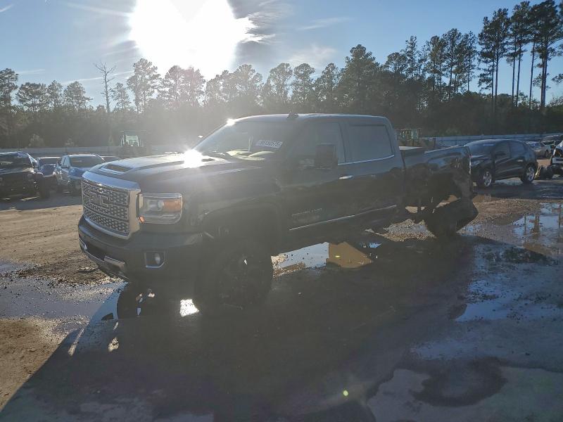2018 GMC SIERRA — VIN 1GT12UEY2JF149920