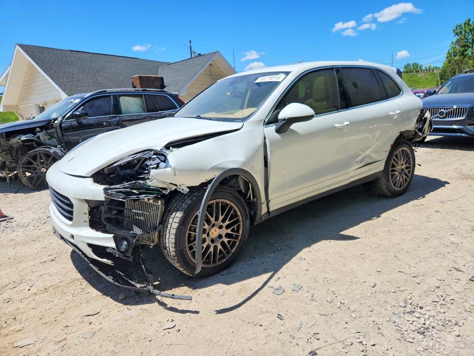 2016 PORSCHE CAYENNE — VIN WP1AB2A22GLA95260