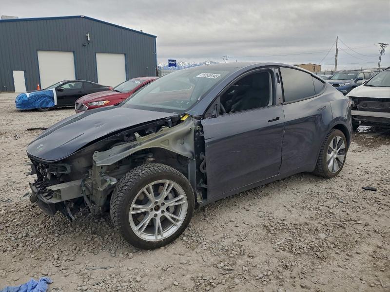 2022 TESLA MODEL Y — VIN 7SAYGDEE3NF451364