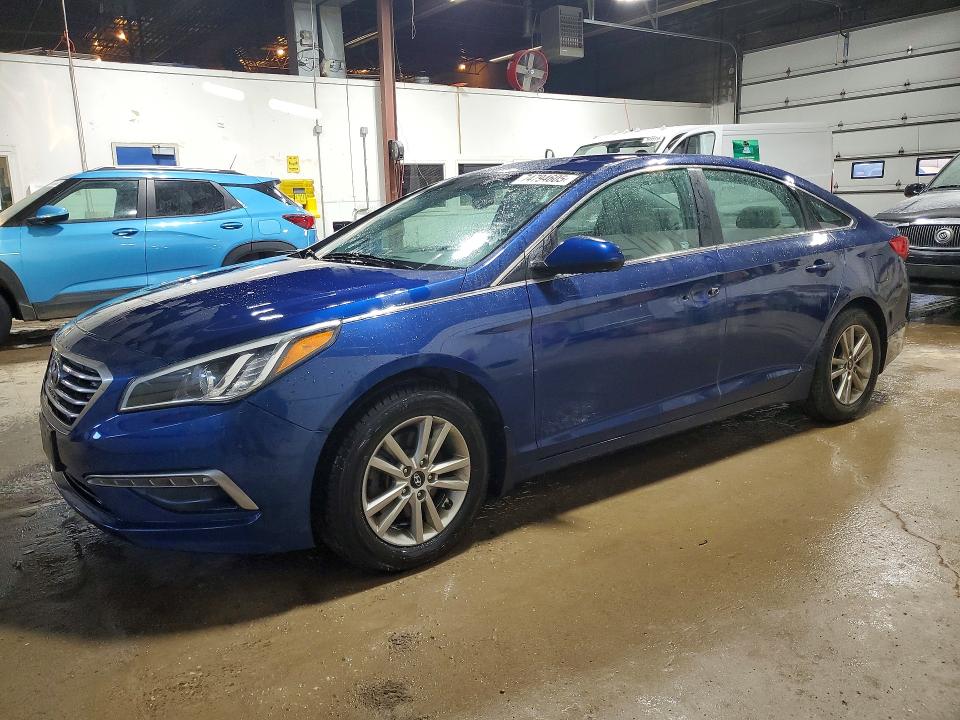 2015 HYUNDAI SONATA SE — VIN 5NPE24AFXFH186698