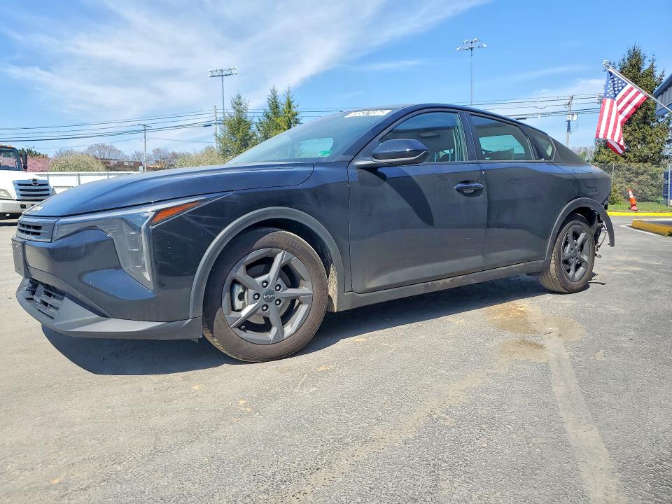 2025 KIA K4 — VIN 3KPFT4DE2SE119936