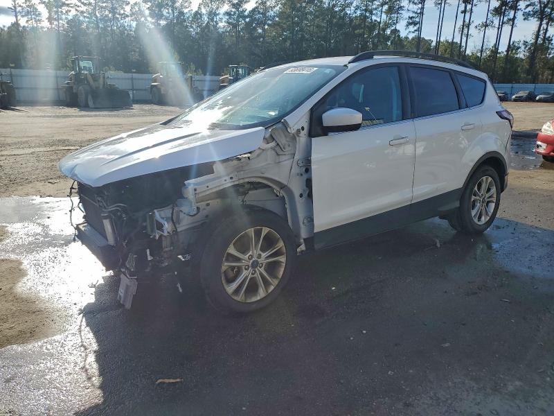 2017 FORD ESCAPE SE — VIN 1FMCU0G99HUA46464