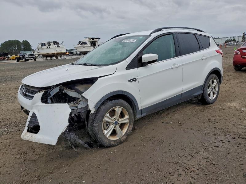 2016 FORD ESCAPE SE — VIN 1FMCU9GX6GUA22432