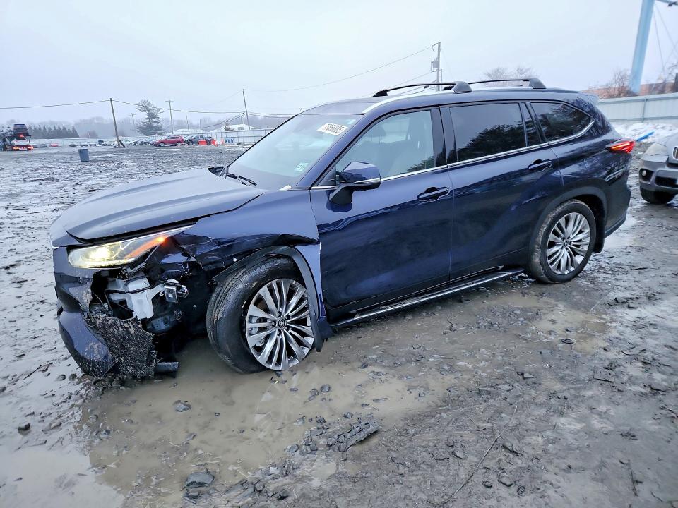 2025 TOYOTA HIGHLANDER — VIN 5TDKDRBHXSS594049