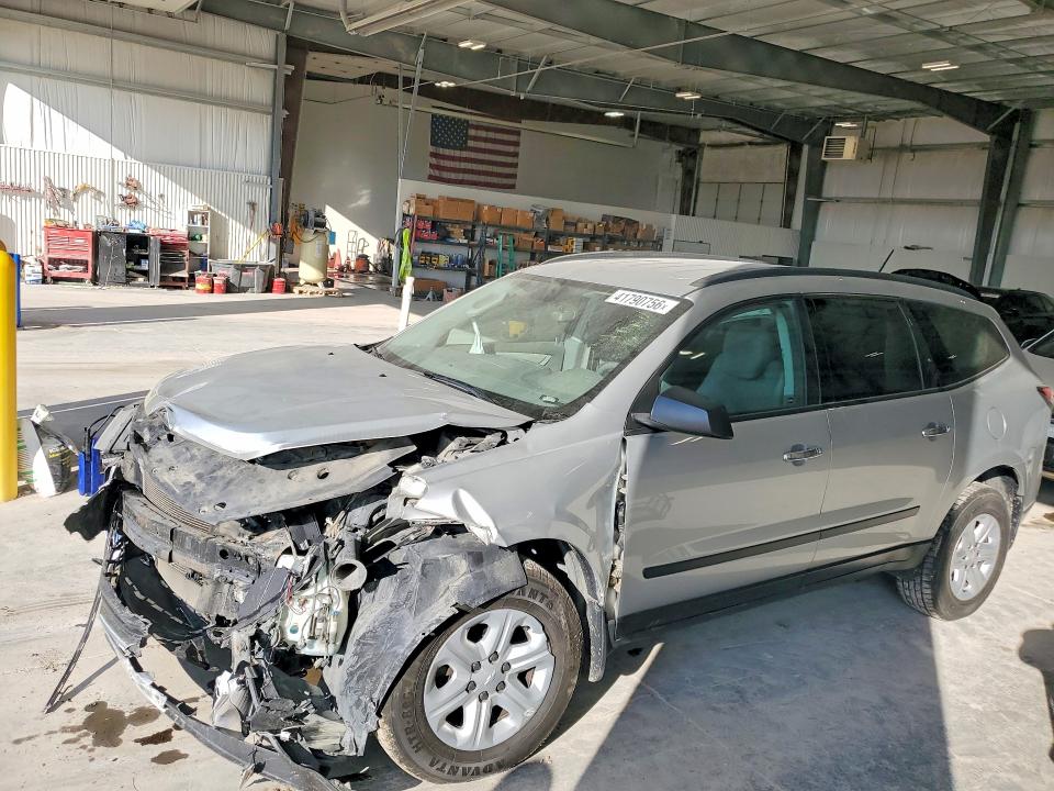 2015 CHEVROLET TRAVERSE — VIN 1GNKRFEDXFJ240437