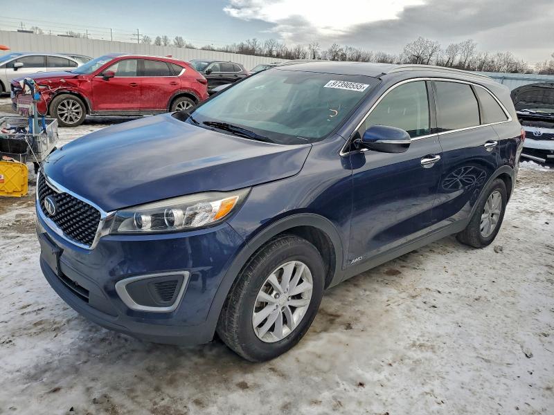 2016 KIA SORENTO LX — VIN 5XYPGDA30GG169823