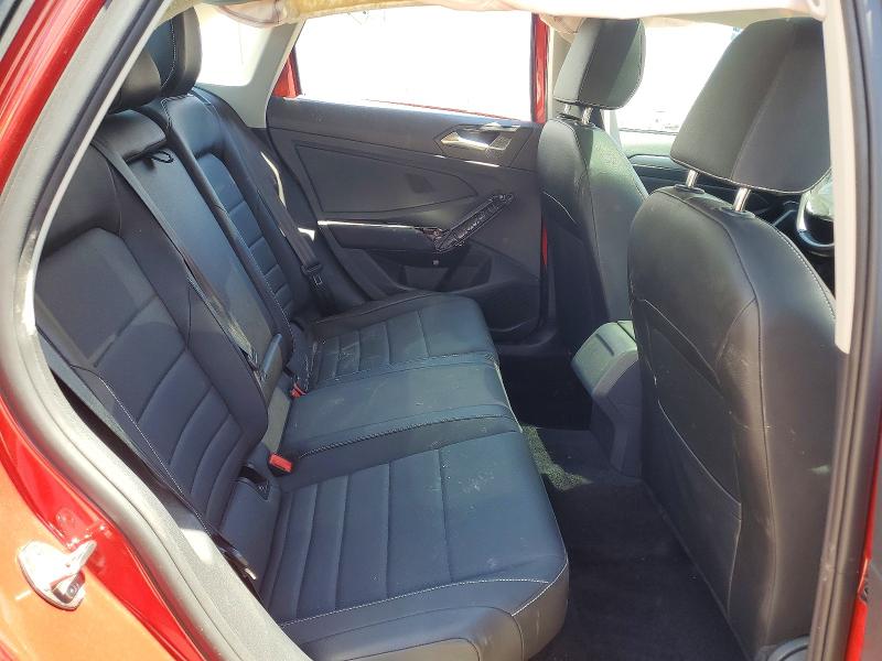 3VW7M7BUXRM070558