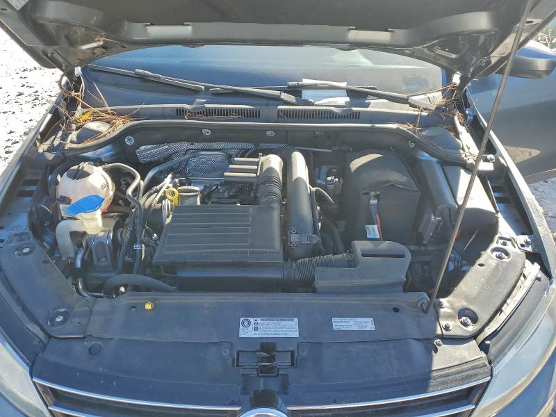 3VW2B7AJ0HM266711