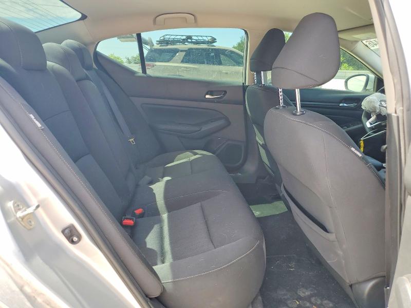 1N4BL4BV7LN319621
