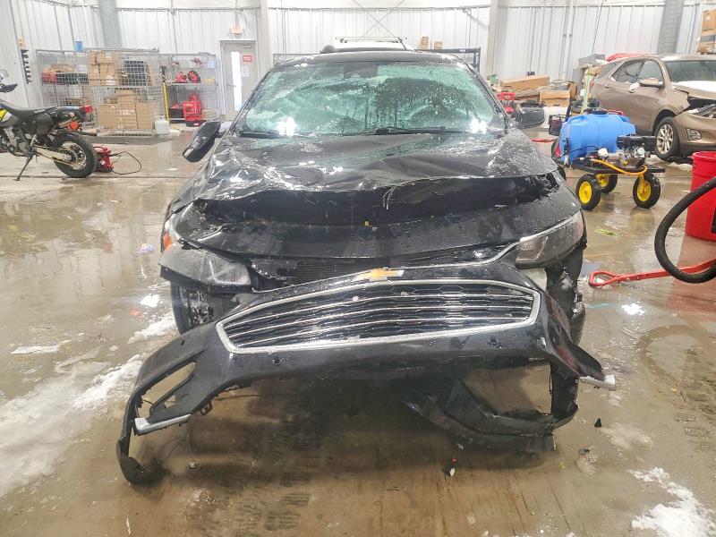 1G1ZH5SX0HF186177