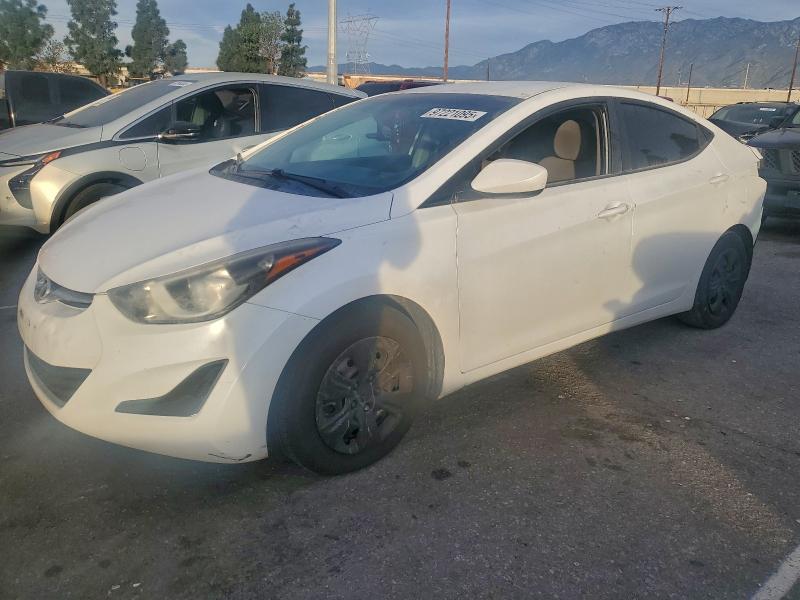 2016 HYUNDAI ELANTRA SE — VIN 5NPDH4AE9GH709261