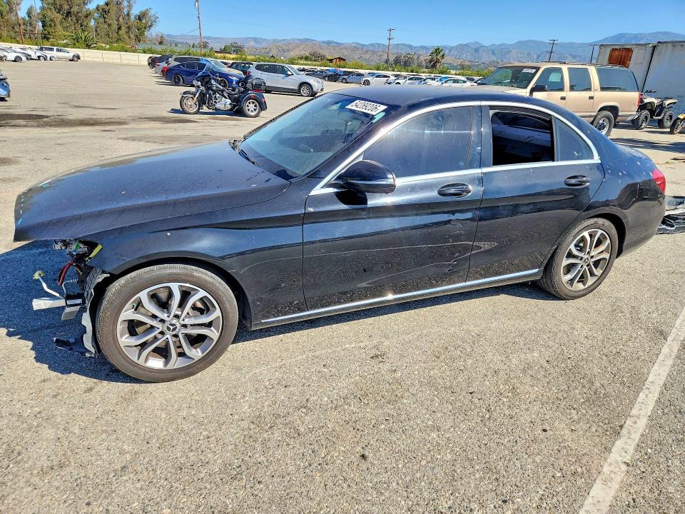 2017 MERCEDES-BENZ C — VIN 55SWF4JB6HU225034