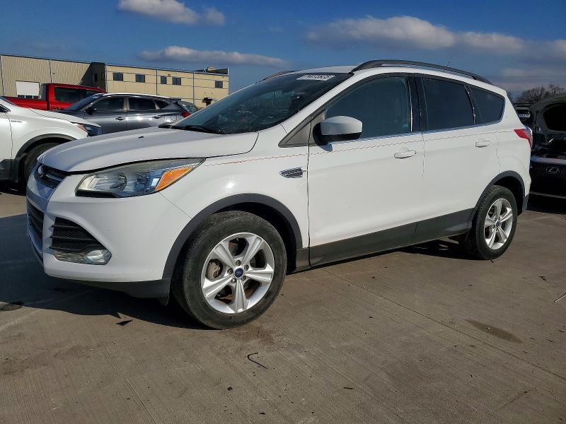 2016 FORD ESCAPE SE — VIN 1FMCU0GX0GUB94824