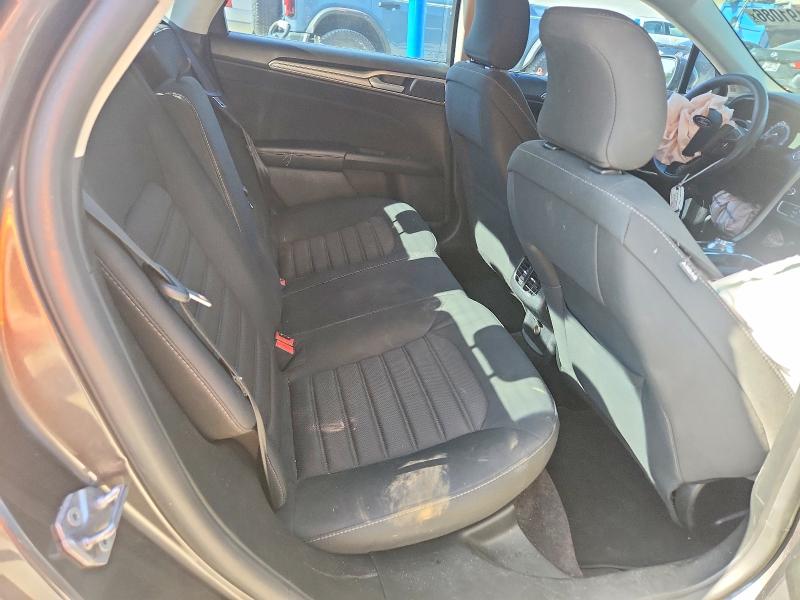 3FA6P0HD2JR255818
