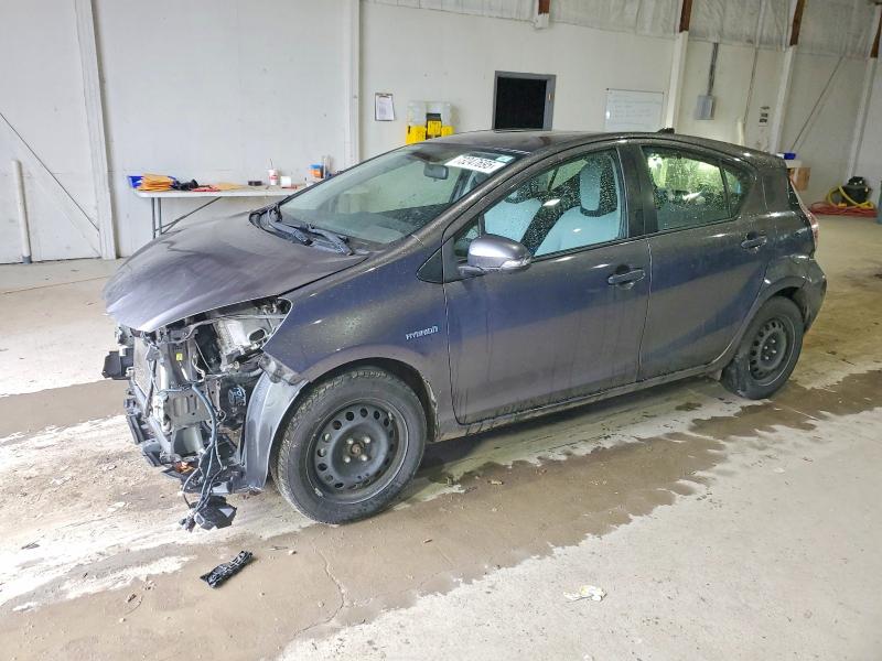 2015 TOYOTA PRIUS C — VIN JTDKDTB38F1100274