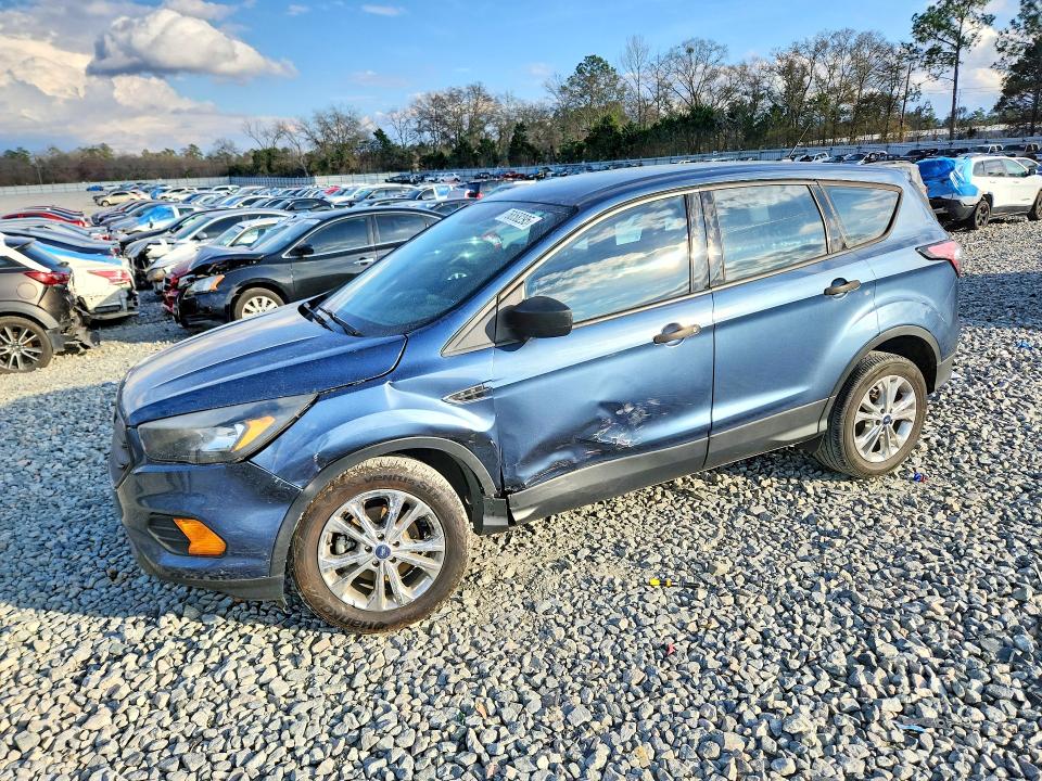 2018 FORD ESCAPE — VIN 1FMCU0F71JUB50341