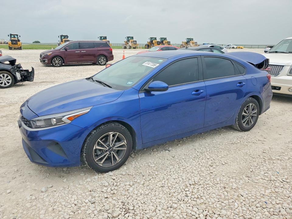 3KPF24AD8PE647972