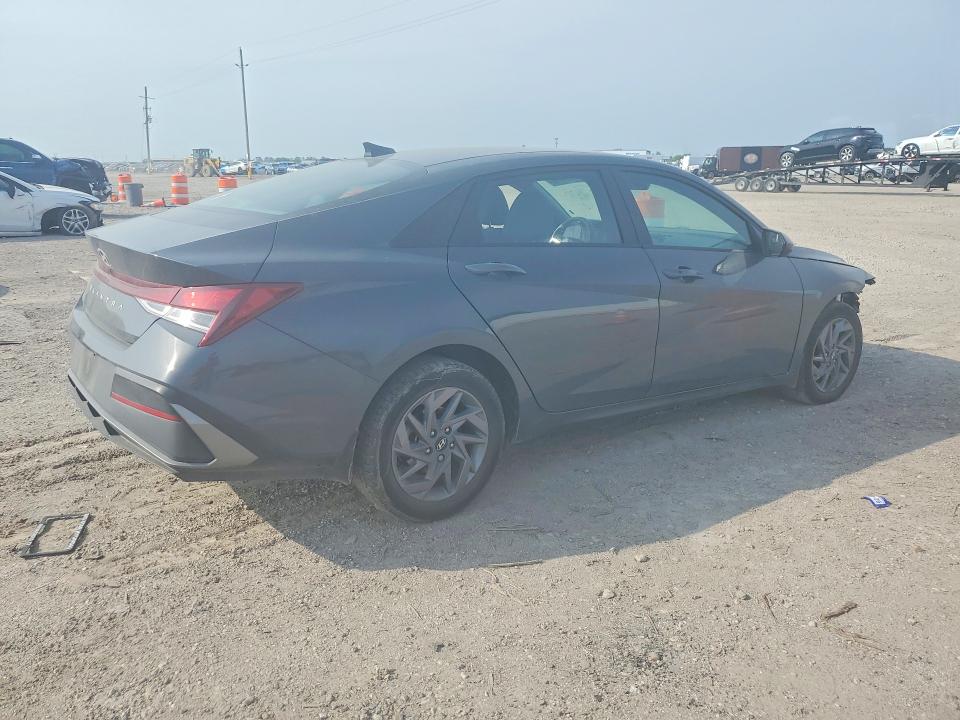 KMHLM4DG3RU739252