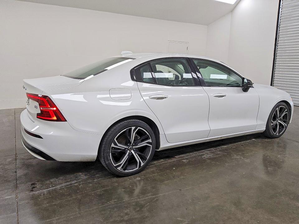 7JRL12FK2RG319002