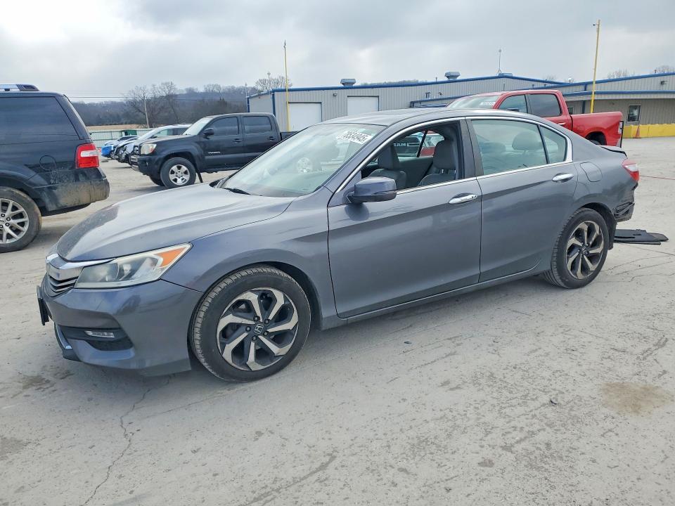 2017 HONDA ACCORD — VIN 1HGCR2F87HA044001