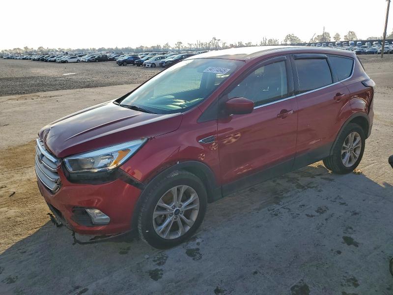 2017 FORD ESCAPE SE — VIN 1FMCU9G9XHUD45594
