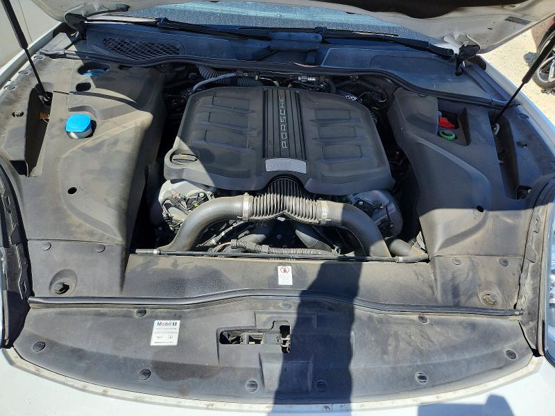 WP1AB2A25HLA52601