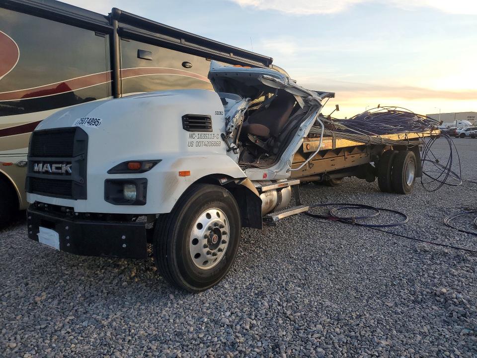 2025 MACK MD — VIN 1M2MDBAA9SS014622