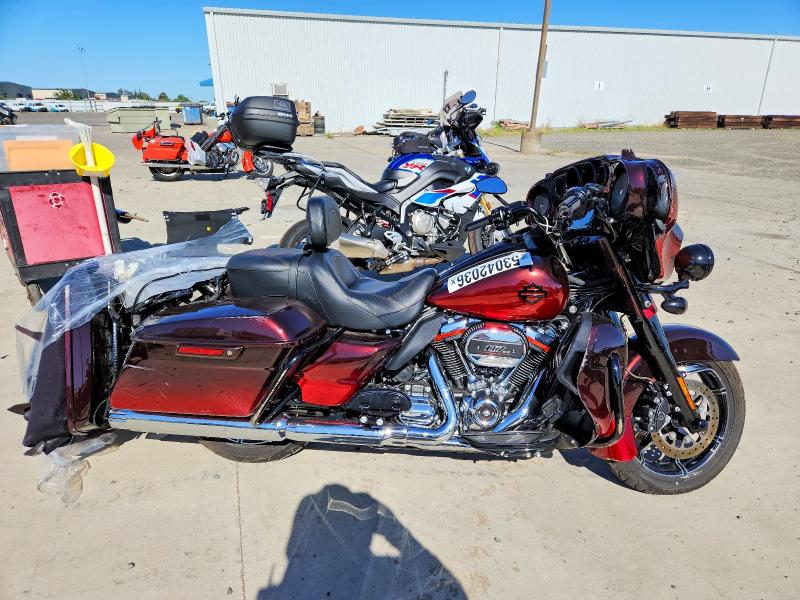 2018 HARLEY-DAVIDSON FLHTKSE — VIN 1HD1TEH3XJB950443