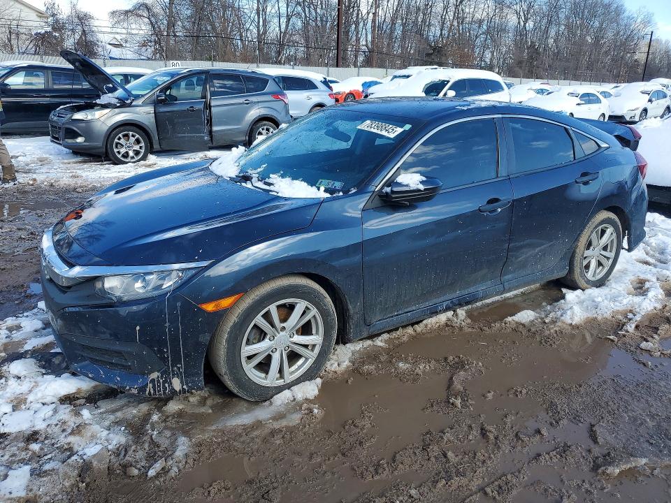 2017 HONDA CIVIC — VIN 2HGFC2F52HH530561