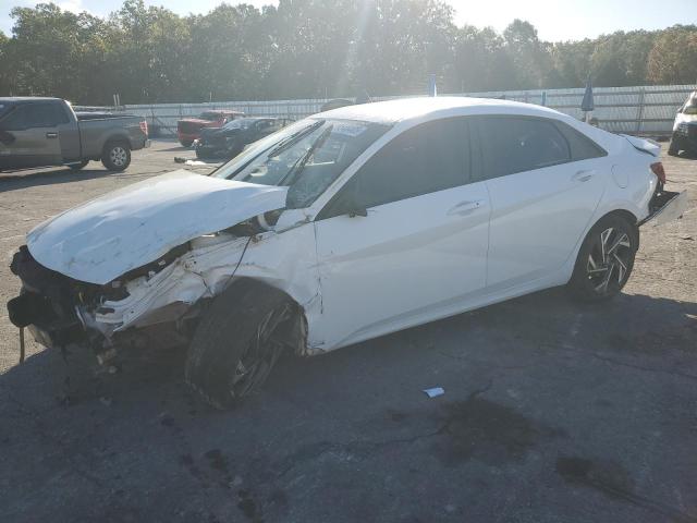 2025 HYUNDAI ELANTRA SE — VIN KMHLM4DG2SU916976