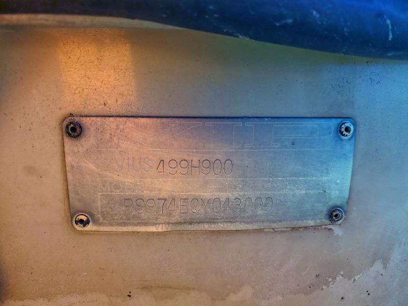 VVIUS499H900