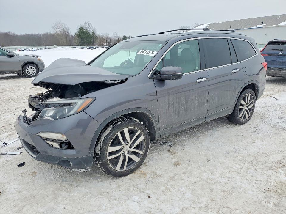 2017 HONDA PILOT — VIN 5FNYF6H02HB053112