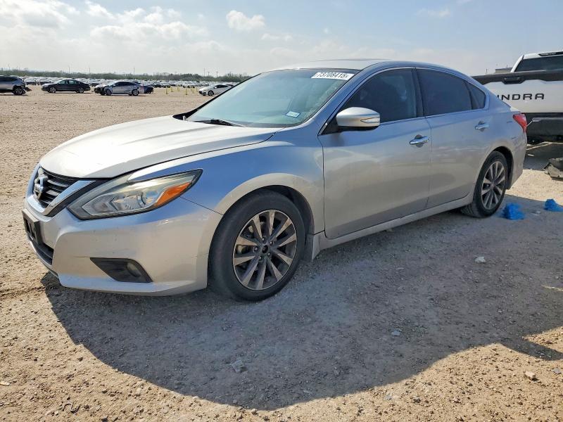 2017 NISSAN ALTIMA — VIN 1N4AL3AP8HC285619